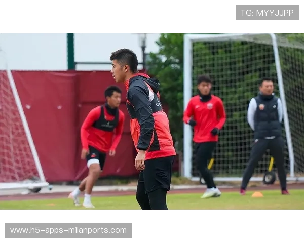 中超外援合同谈判进入新阶段，转会传闻升温，中超外援新政策